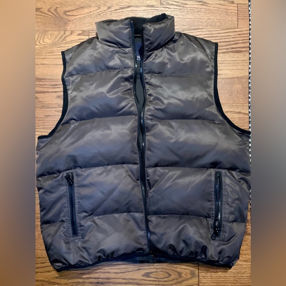 McNeal down filled Puffer Vest - Picture 7 of 15